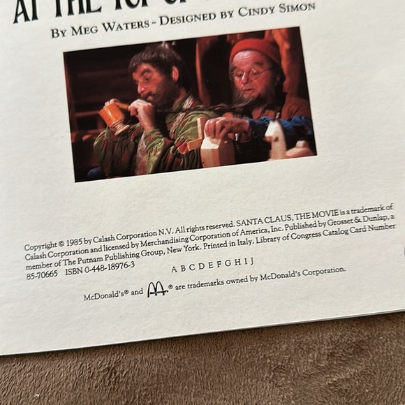 McDonald's 1985 Santa Claus The Movie The Elves at The Top of The World Book - Picture 6 of 6